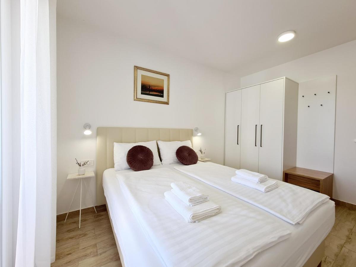 Orkula Apartments Pašman Extérieur photo