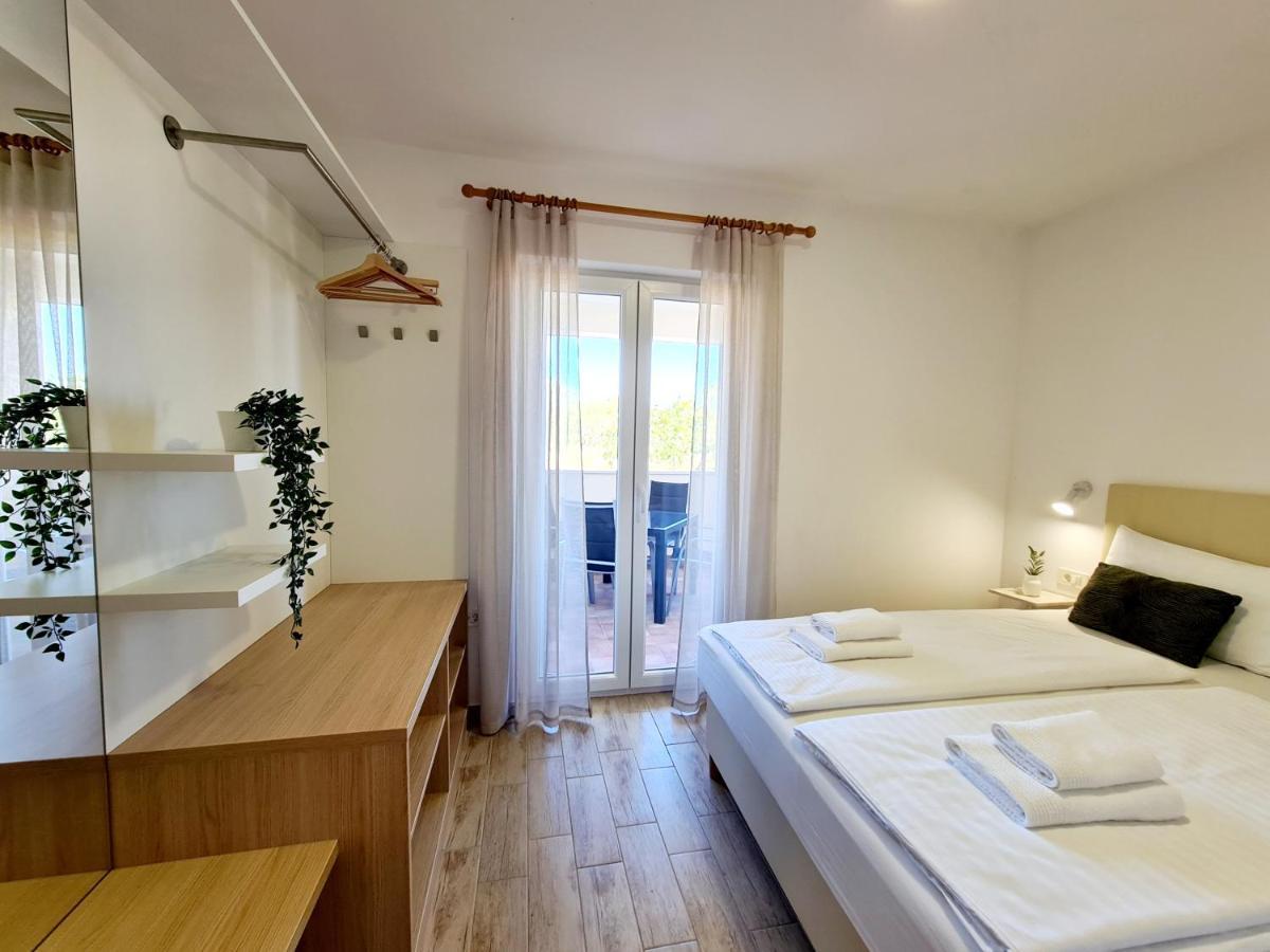 Orkula Apartments Pašman Extérieur photo