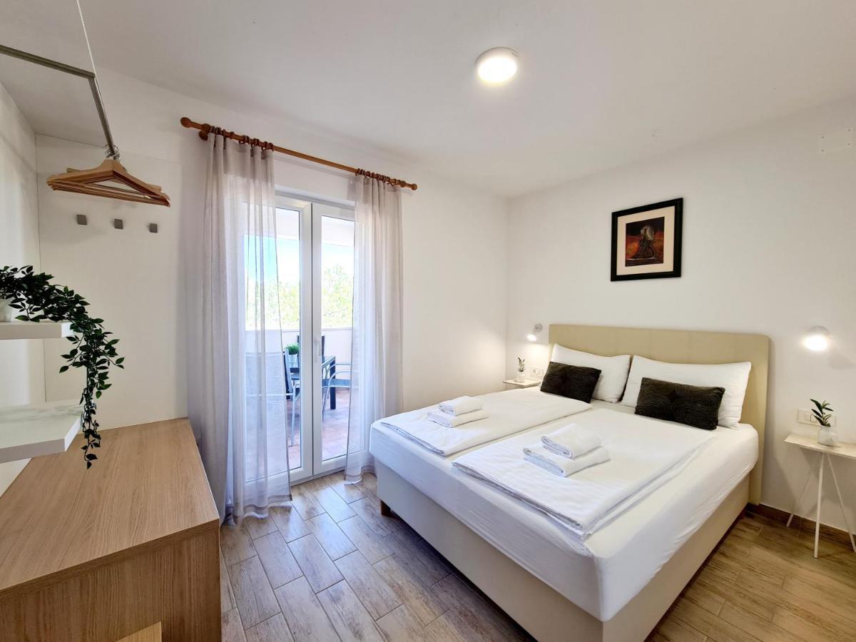 Orkula Apartments Pašman Extérieur photo