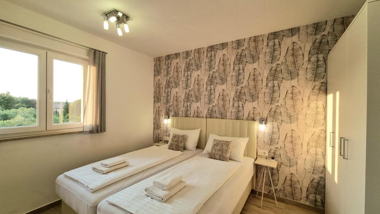 Orkula Apartments Pašman Extérieur photo