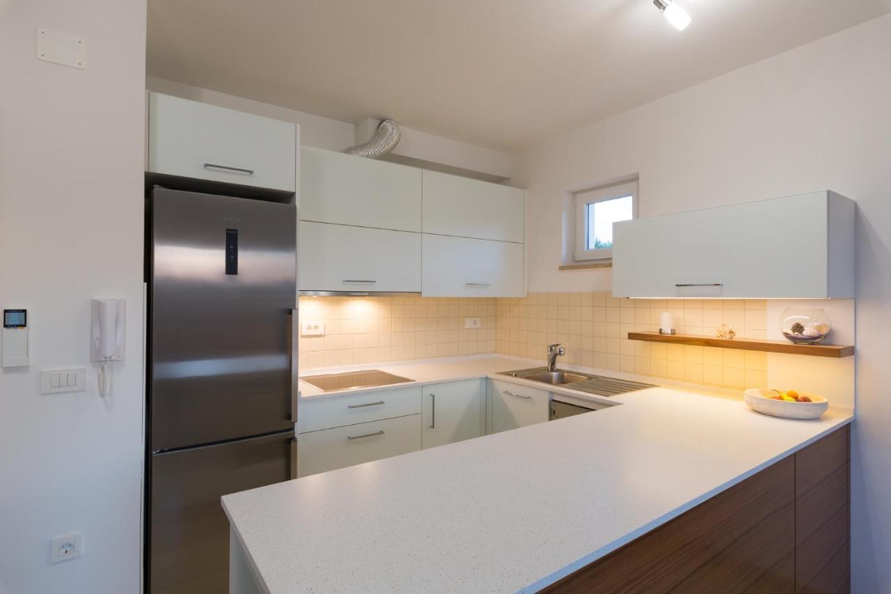 Orkula Apartments Pašman Extérieur photo